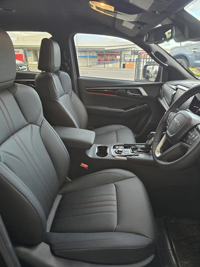 2025 Isuzu MU-X X-TERRAIN MY25.5 4X4 Dual Range Basalt Black