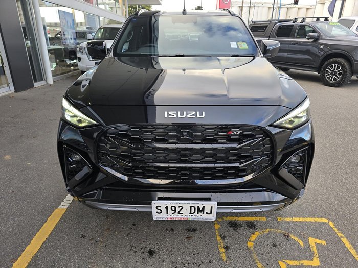 2025 Isuzu MU-X X-TERRAIN