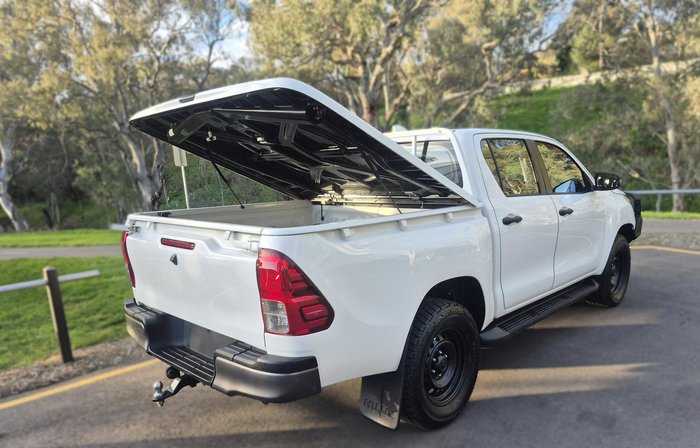 2021 Toyota Hilux SR