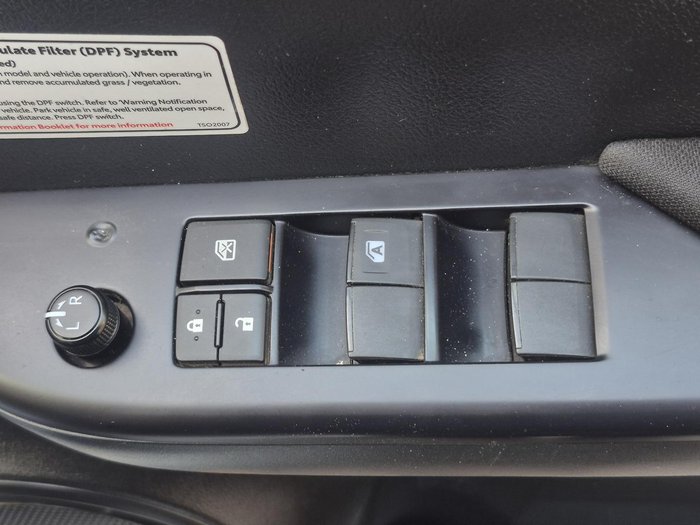 2021 Toyota Hilux SR