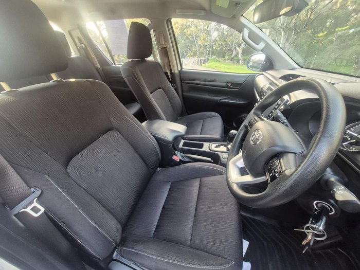 2021 Toyota Hilux SR