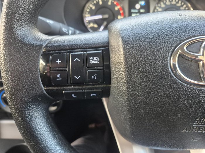 2021 Toyota Hilux SR