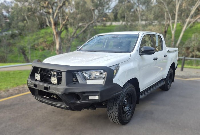 2021 Toyota Hilux SR