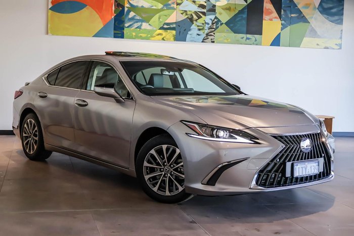 2025 Lexus ES