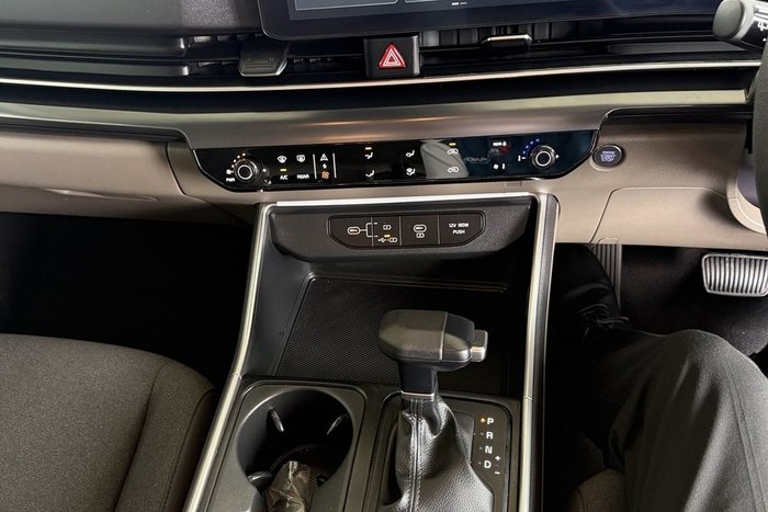 2024 Kia Carnival S
