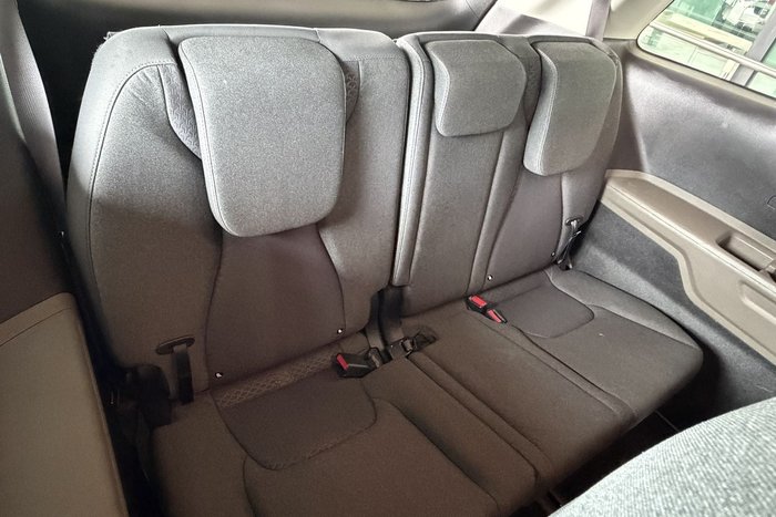 2024 Kia Carnival S