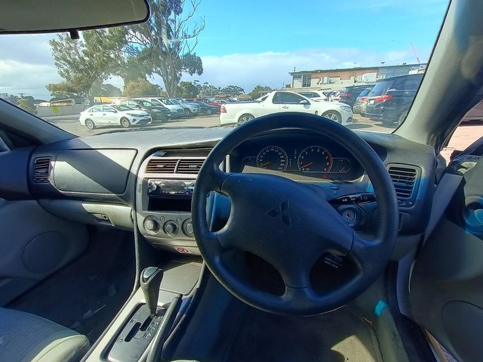 2005 Mitsubishi Magna ES