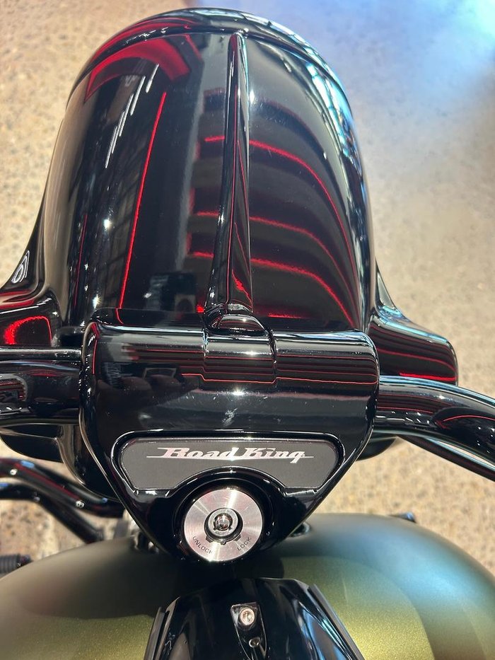 2022 Harley-Davidson Road King Special 114 (FLHRXS) Touring Green