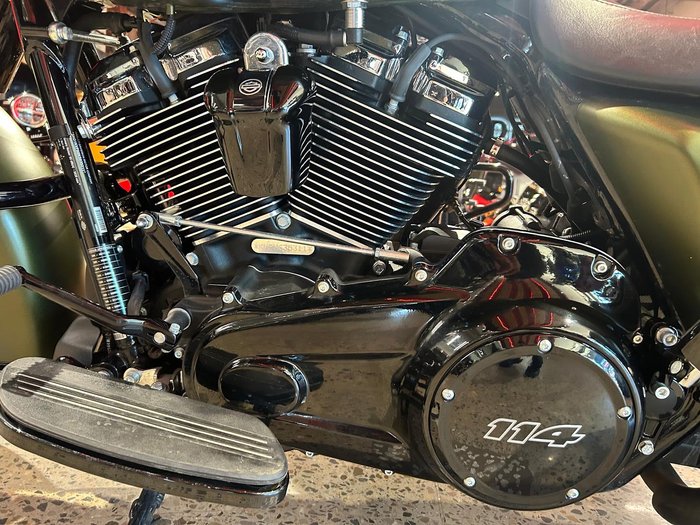 2022 Harley-Davidson Road King Special 114 (FLHRXS) Touring Green