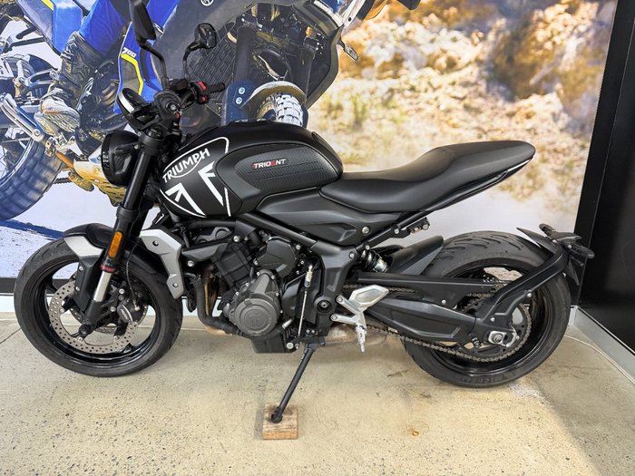 2022 Triumph TRIDENT 660 BLACK