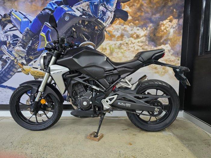 2018 Honda CB300R BLACK