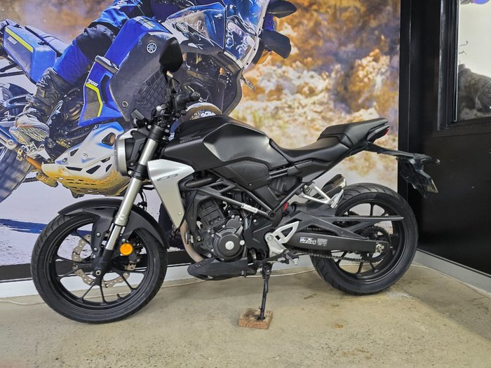 2018 Honda CB300R BLACK