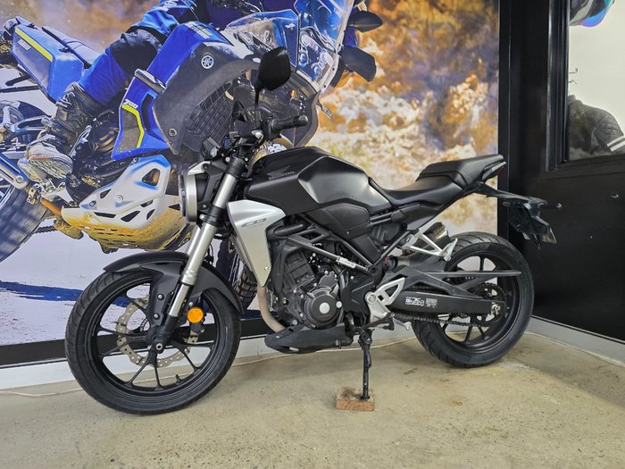 2018 Honda CB300R BLACK