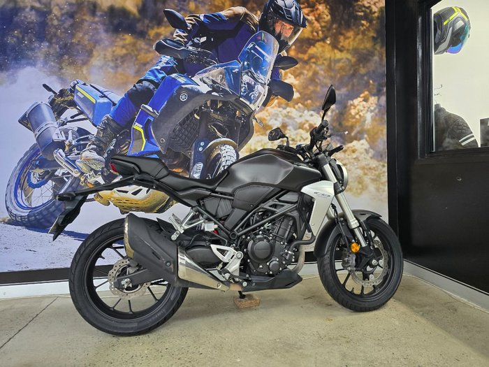 2018 Honda CB300R BLACK