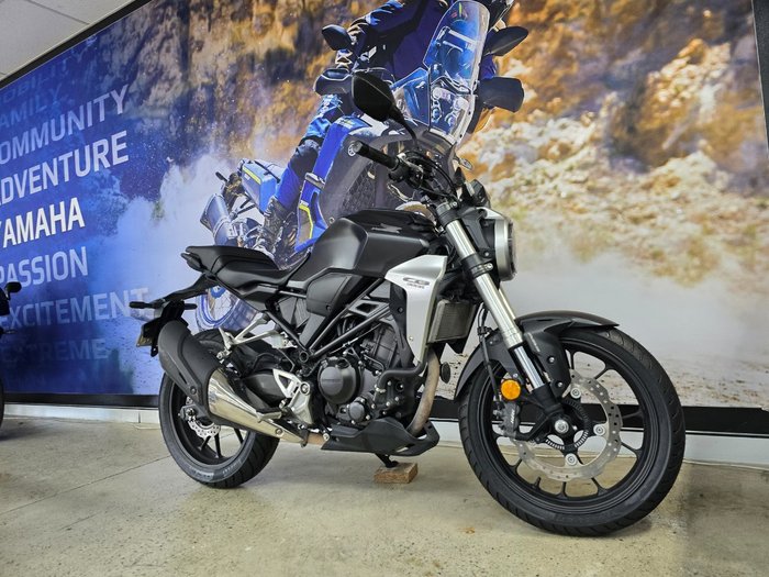 2018 Honda CB300R BLACK