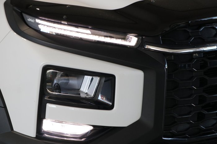 2024 JAC T9 Oasis