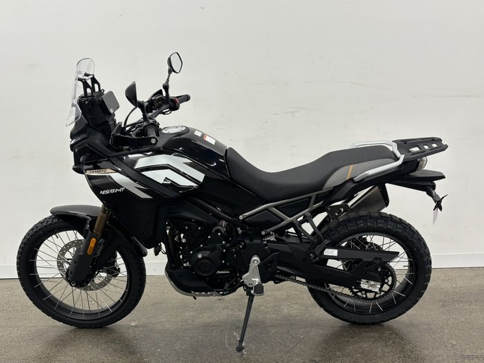 2026 CFMOTO 450 MT