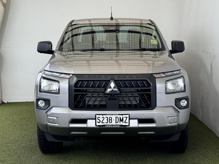 2025 Mitsubishi Triton GLX-R