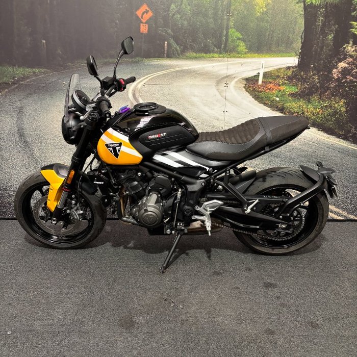 2025 Triumph TRIDENT 660 Black