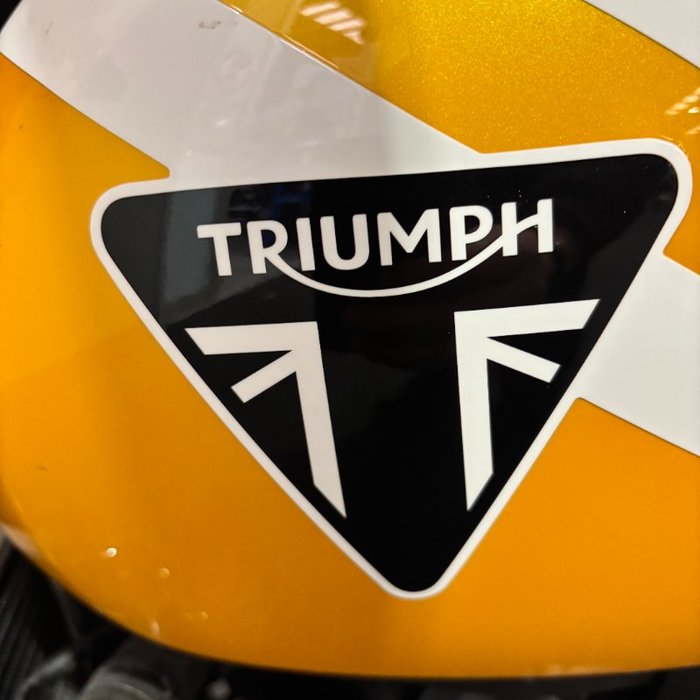 2025 Triumph TRIDENT 660 Black