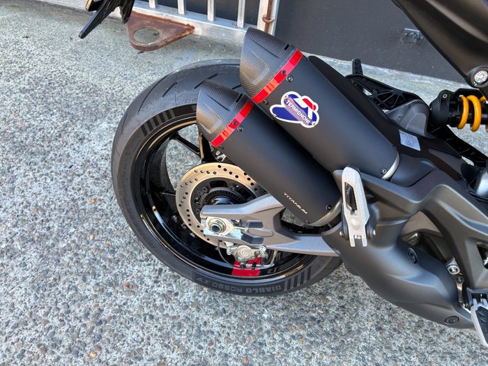 2026 Ducati Monster Plus RED