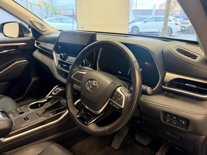 2024 Toyota Kluger Grande