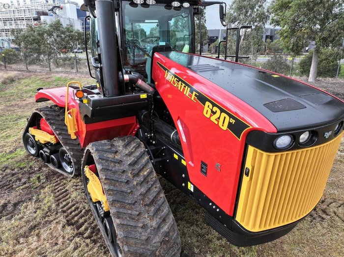 2025 Versatile 620 Delta Track