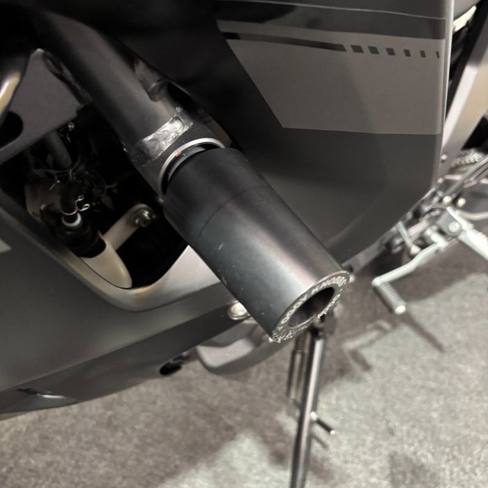 2024 Yamaha YZF-R7LA Black