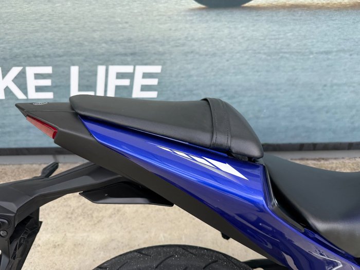 2024 Yamaha YZF-R3 Blue