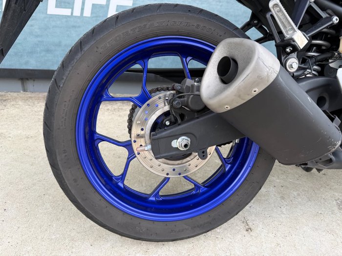 2024 Yamaha YZF-R3 Blue
