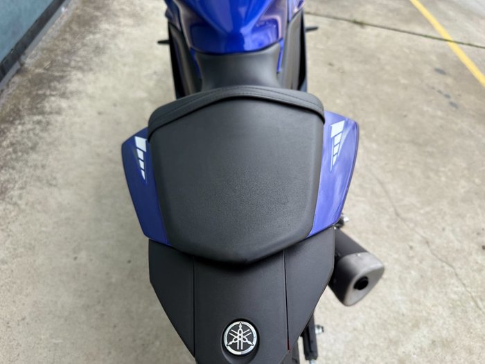 2024 Yamaha YZF-R3 Blue
