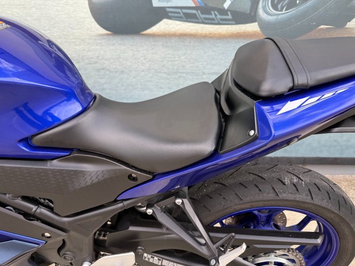 2024 Yamaha YZF-R3 Blue