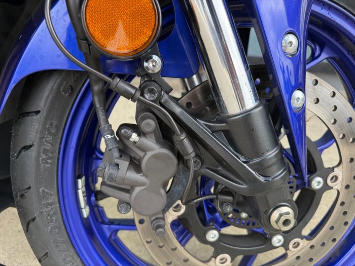 2024 Yamaha YZF-R3 Blue