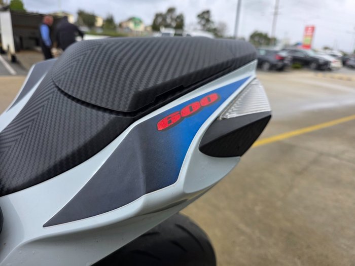 2011 Suzuki GSX-R600 Blue