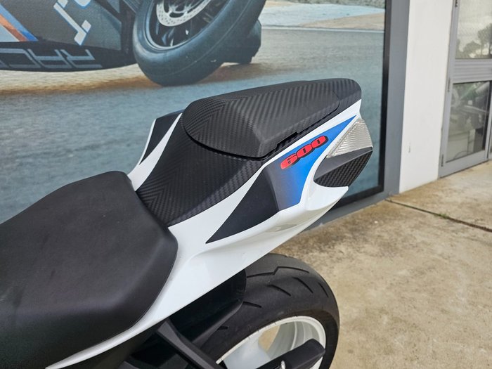 2011 Suzuki GSX-R600 Blue