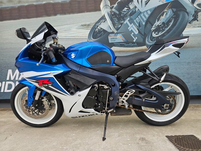 2011 Suzuki GSX-R600 Blue