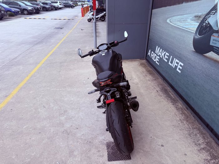 2021 Kawasaki Z900 SUPERNAKED (ZR900) Red
