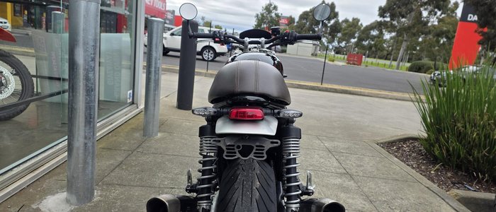 2022 Triumph Speed Twin 1200 Speed Twin Black