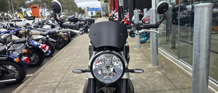 2022 Triumph Speed Twin 1200 Speed Twin Black