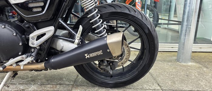 2022 Triumph Speed Twin 1200 Speed Twin Black