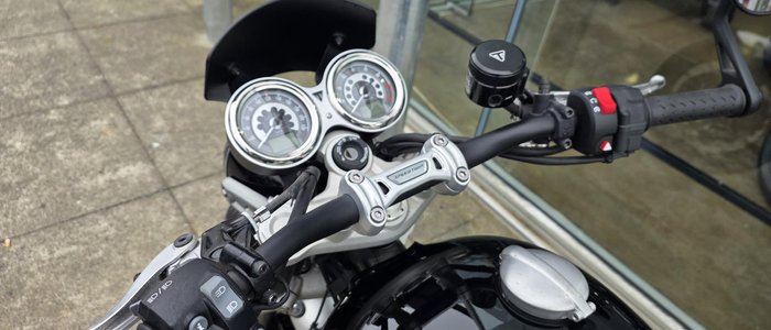 2022 Triumph Speed Twin 1200 Speed Twin Black