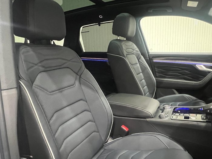 2026 Volkswagen Touareg 210TDI Wolfsburg Edition