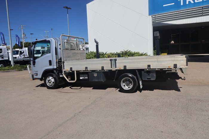 2021 ISUZU NPR 45-155