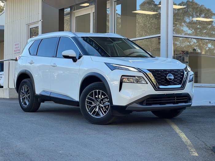 2025 Nissan X-TRAIL ST