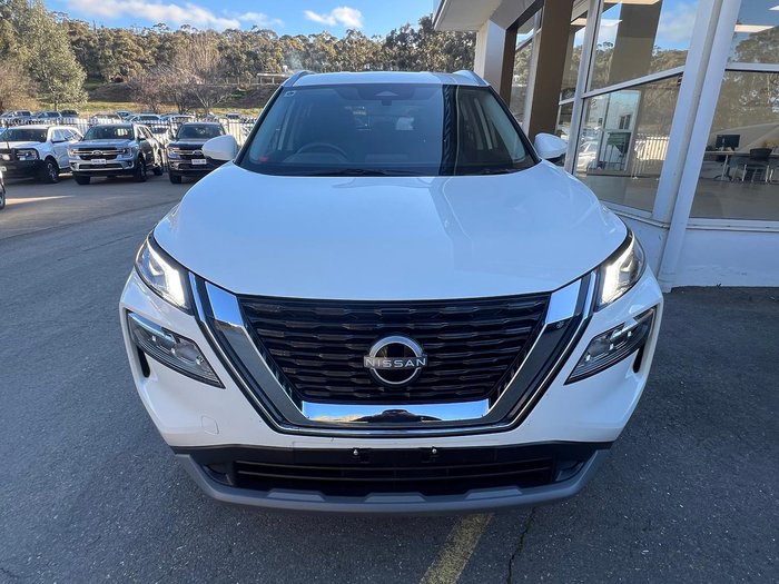 2025 Nissan X-TRAIL ST