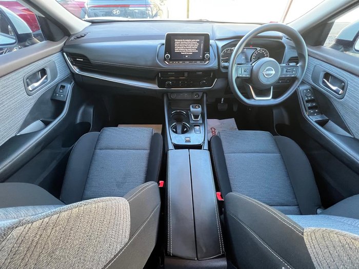 2025 Nissan X-TRAIL ST