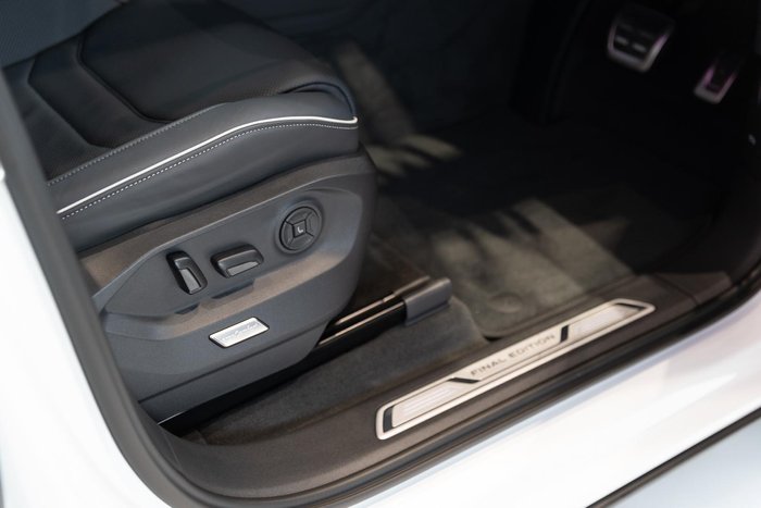 2026 Volkswagen Touareg 210TDI Wolfsburg Edition