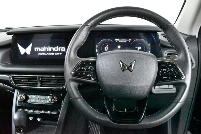 2024 Mahindra XUV700 AX7L Black Edition