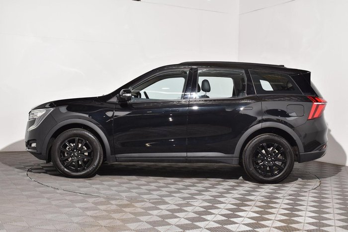 2024 Mahindra XUV700 AX7L Black Edition
