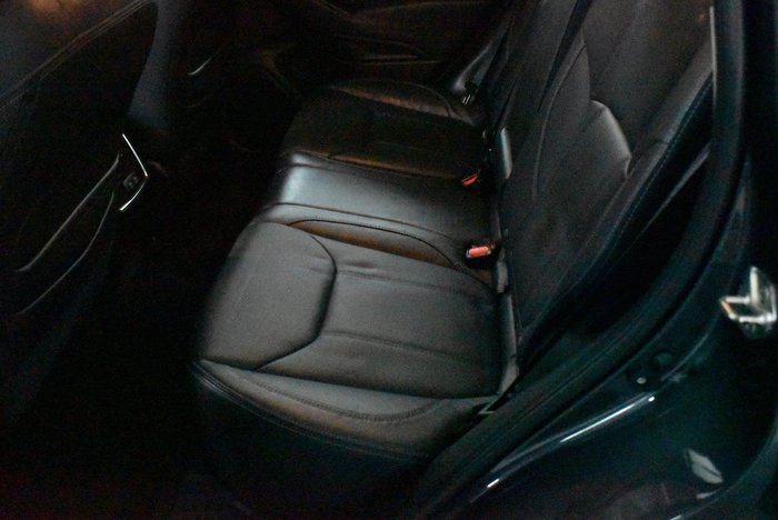 2024 Mahindra XUV700 AX7L Black Edition